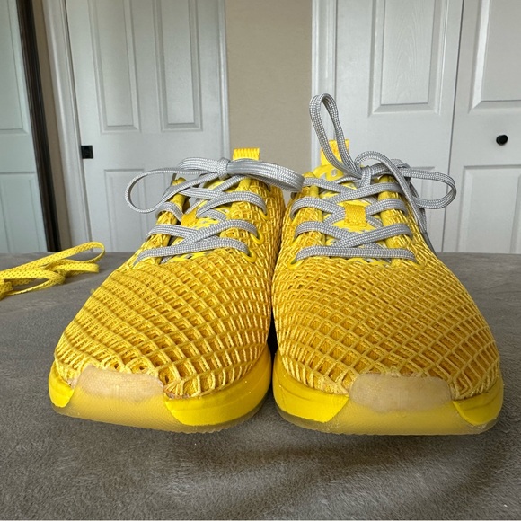 NOBULL Rubber Ducky Mesh Runner - Picture 5 of 7